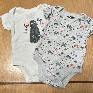 Gap Star Wars Onesie Set